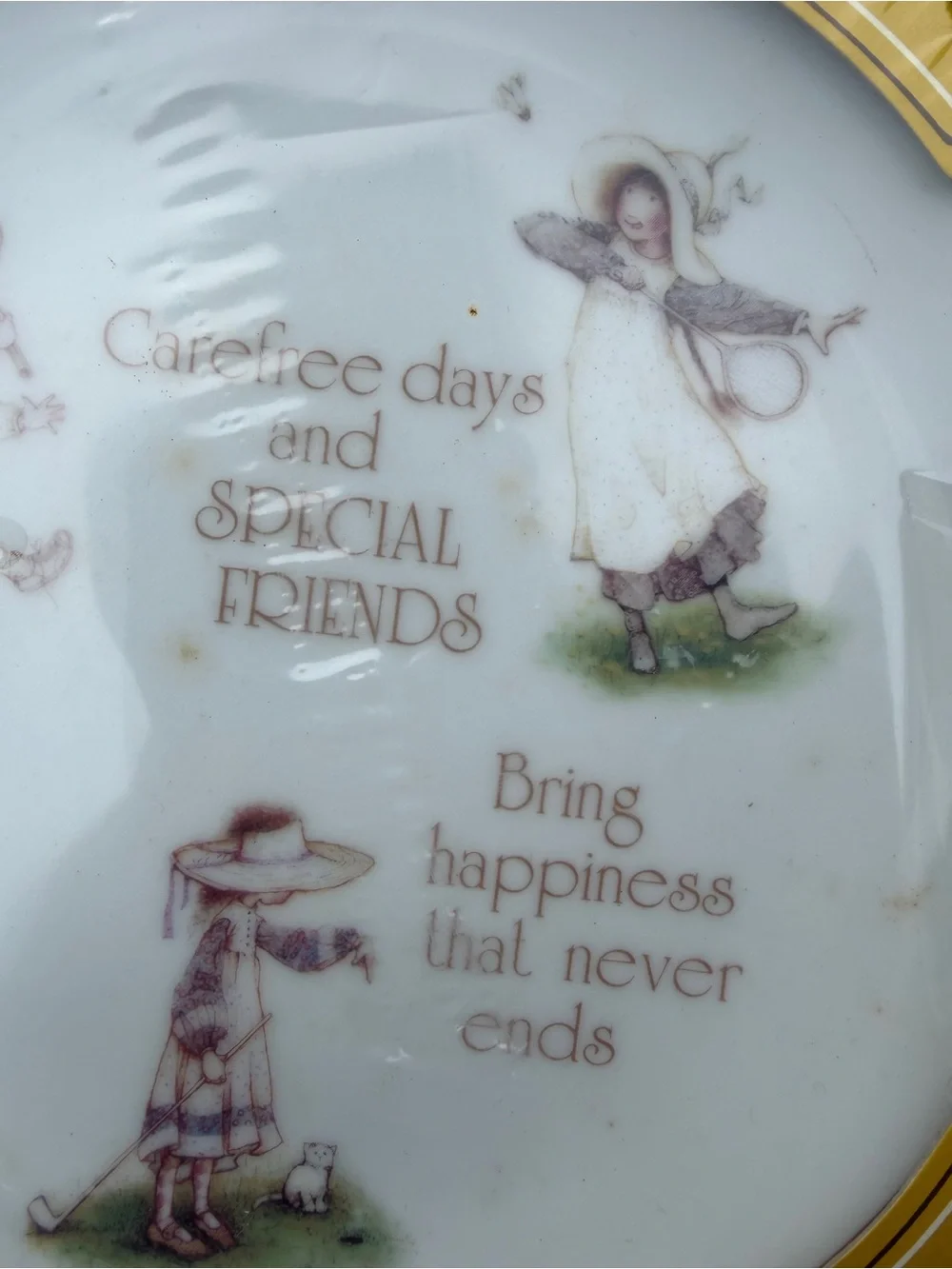 Vintage Holly Hobbie “Special Friends” Collector Plate – Original Box
